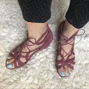 Gentle Souls “Joy” burgundy sandal size 10